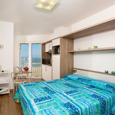 Beach Residence Gabicce Mare Exterior photo